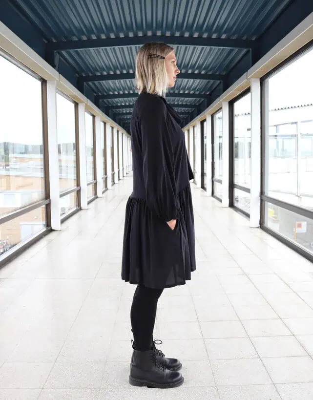 AP006 - Flowy Dress Black